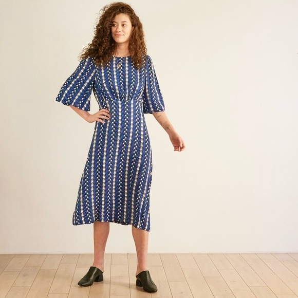 NWT Anthropologie The Odell’s Bell Sleeve Open Back Dress Kigali - Picture 2 of 12